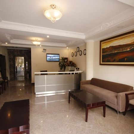 Caravan Hotel Addis Екстер'єр фото