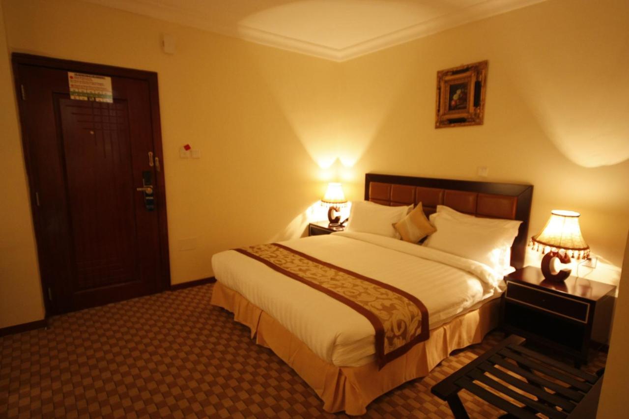 Caravan Hotel Addis Екстер'єр фото