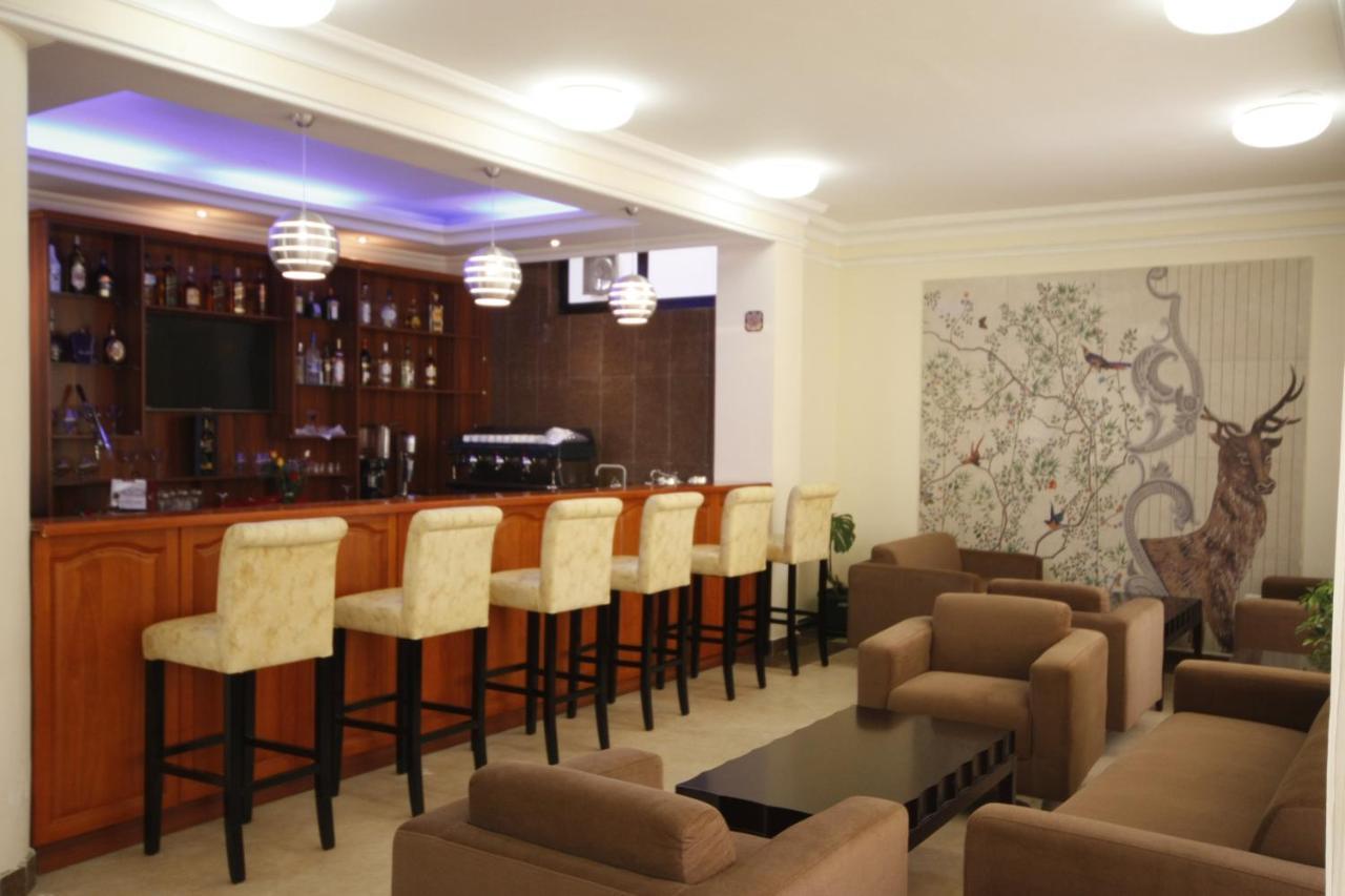 Caravan Hotel Addis Екстер'єр фото