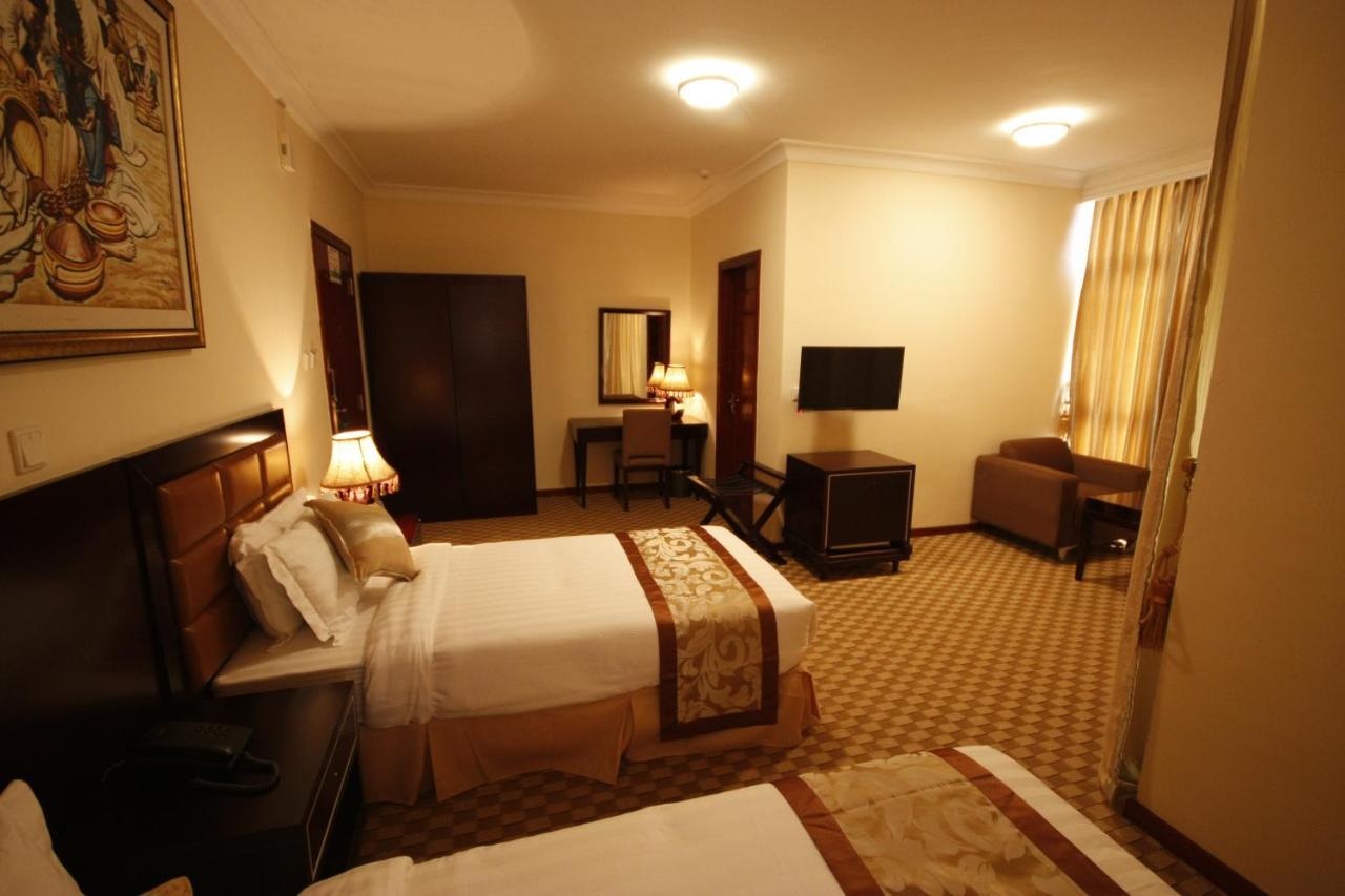 Caravan Hotel Addis Екстер'єр фото