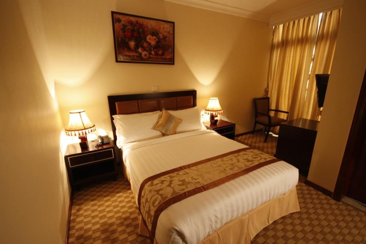 Caravan Hotel Addis Екстер'єр фото