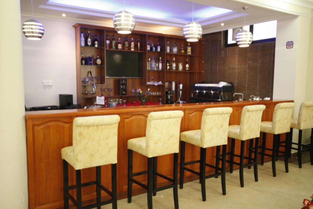 Caravan Hotel Addis Екстер'єр фото